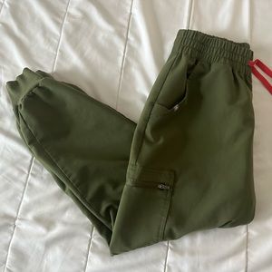 Figs petite medium high waisted joggers